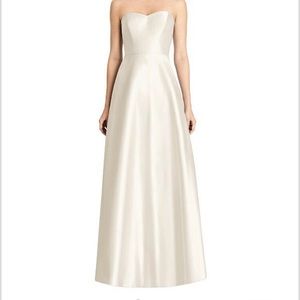 Alfred Sung Formal Dress